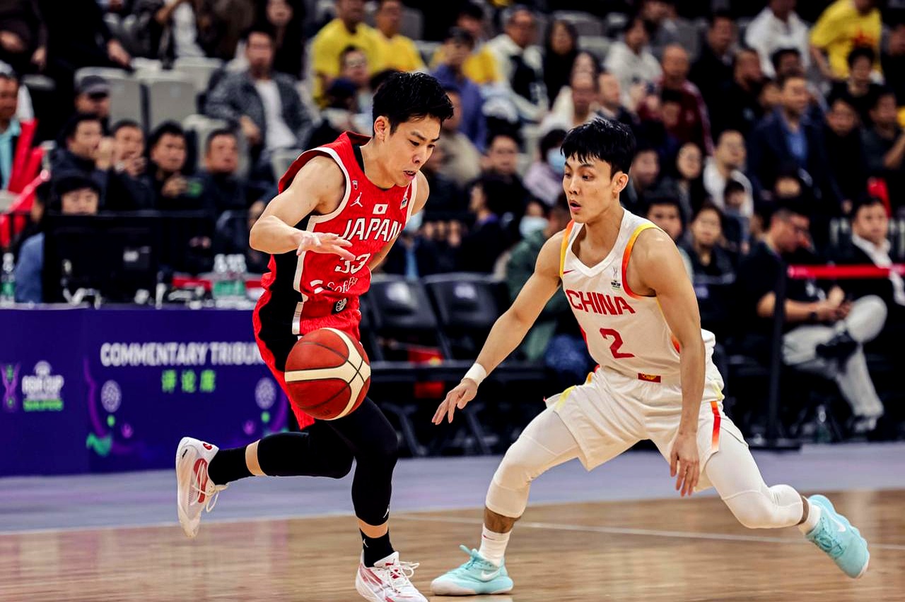 包含今晨那不勒斯备战CBA季后赛，队长鼓劲细节曝光，压力陡增，球队文化再被提及的词条